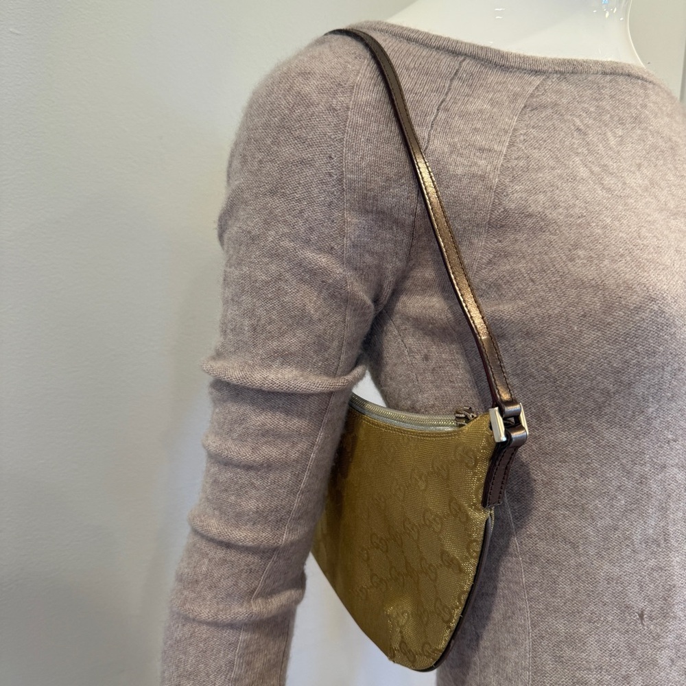 Gucci Gold Metallic Shoulder Bag - Picture 2 of 9